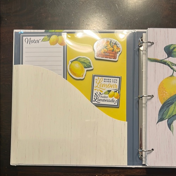 New Seasons Deluxe Recipe Binder - Picture 2 of 9